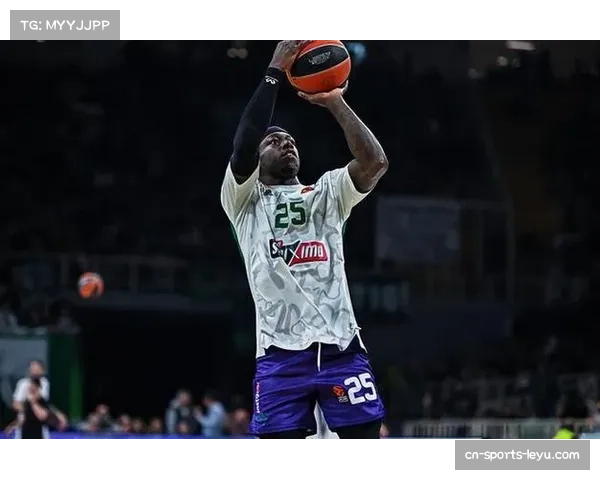 纳恩欧冠篮助攻表现突出 平均数据追平生涯新高