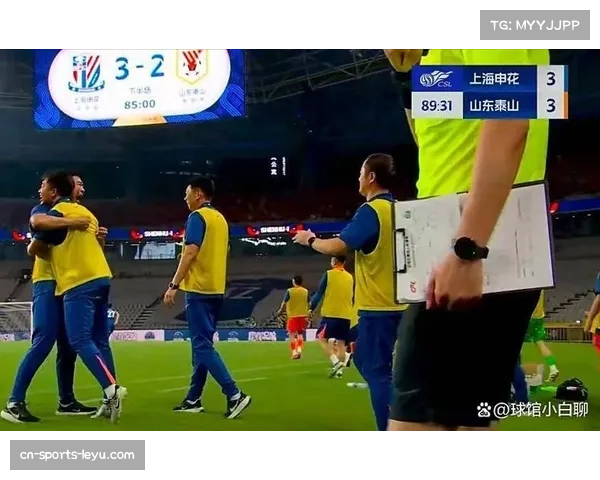 VAR引入后判罚精度提高 但比赛流畅度受影响引争议 VAR引入后判罚精度提高 但比赛流畅度受影响引争议