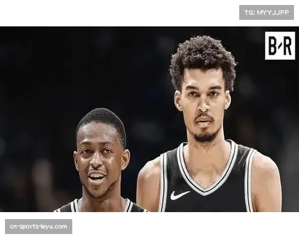 马刺客场战胜开拓者 福克斯37分阿夫迪亚空砍37分